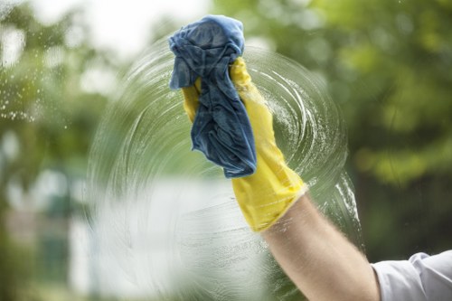 Detailed deep clean in a Shoreditch property before move-in